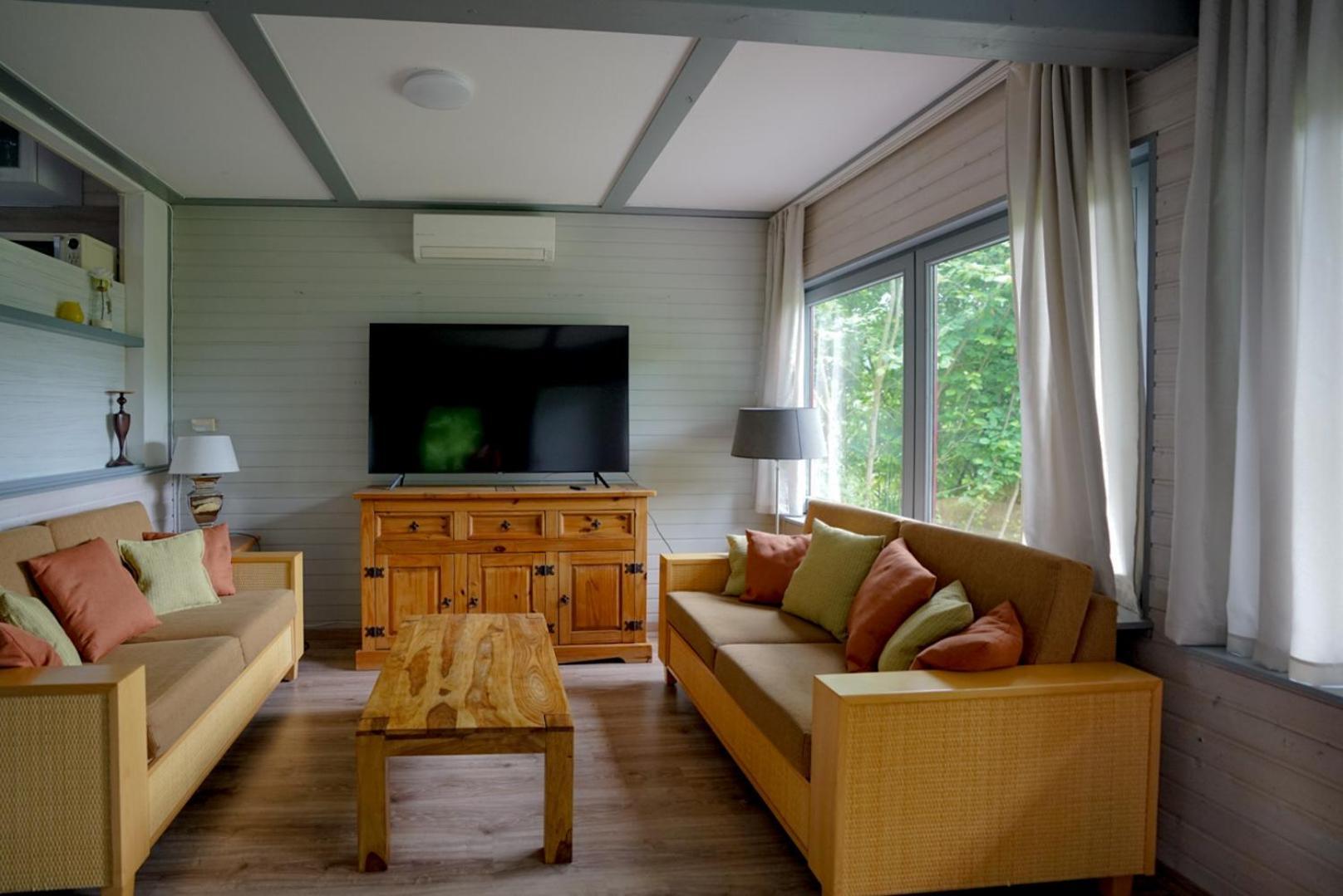 Ferienhaus "Schmetterling" Am See Im Bergland Kirchheim  Buitenkant foto