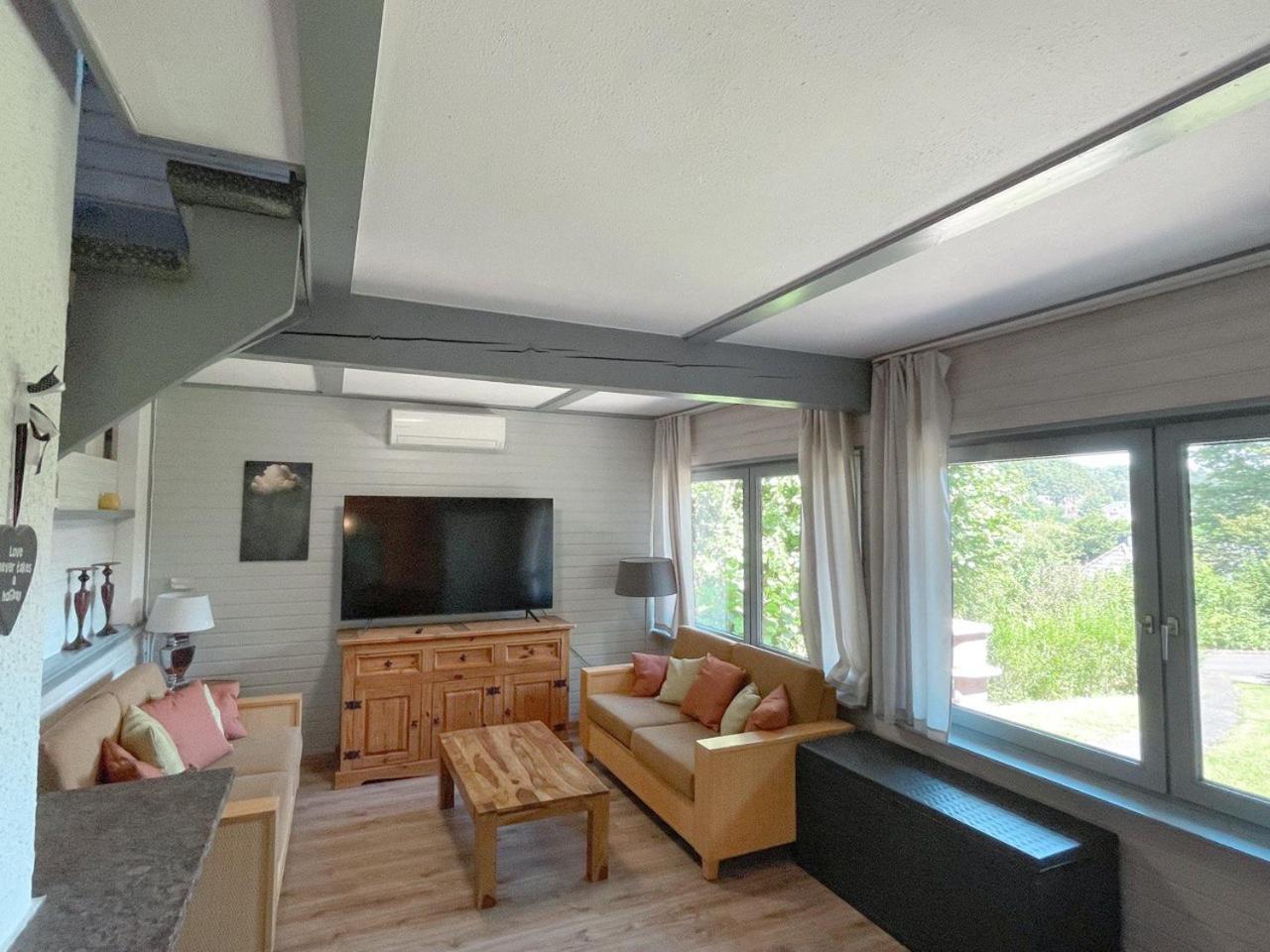 Ferienhaus "Schmetterling" Am See Im Bergland Kirchheim  Buitenkant foto